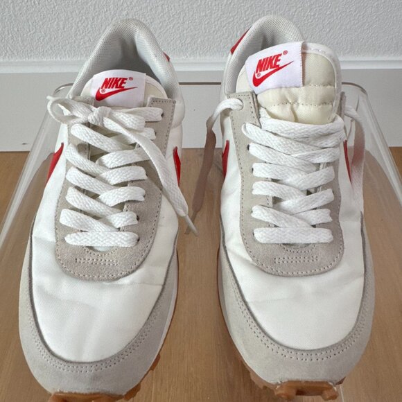 Nike Daybreak Sneakers Summit White & University Red Size 6.5 Retro Streetwear - Picture 3 of 16